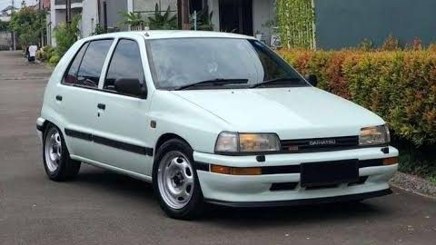 1990 Daihatsu Charade: Fuel Efficiency and Current Price